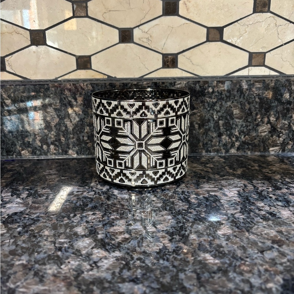 Bath & Body Works Silver and White Patterned 3 Wick Candle Holder